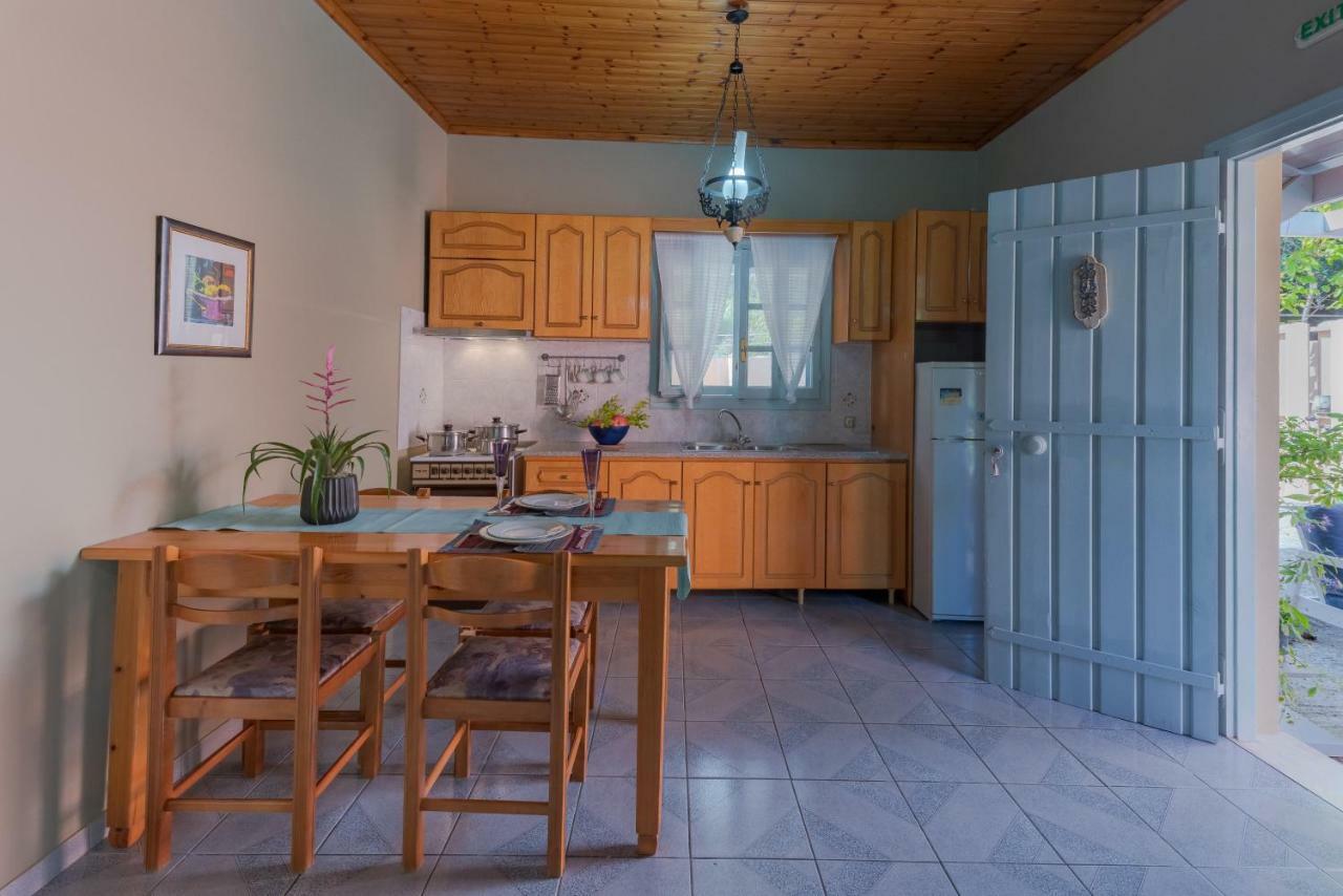 Mihaila Bungalows Szpartiá Kültér fotó